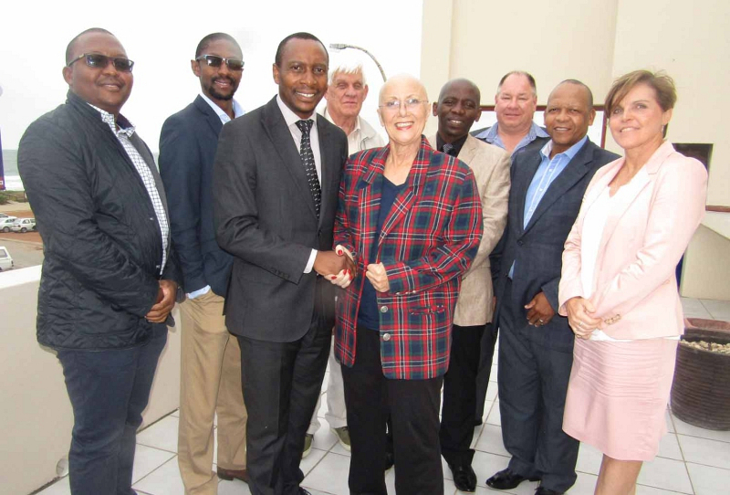 Kouga Executive Mayor Elza van Lingen (front right) and Kouga Portfolio Councillors Nico Botha (back centre) and Brenton Williams (back third right), with Eskom delegates Matome Makwela, Aubrey Kutama, Loyiso Tyabashe (Nuclear Programme Director), Jongi Dyabaza, Monkwe Mpye and Deidre Herbst.