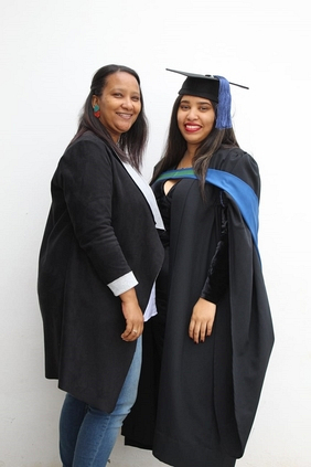 Elvina Felix (36), and her daughter, Deroux Taylor (21).