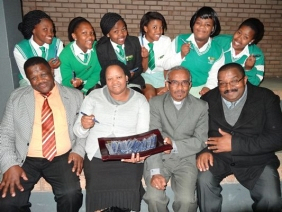 Leaders unite in prayer for matrics image